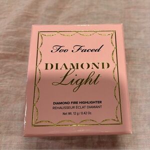 Too Faced Diamond Light highlighter